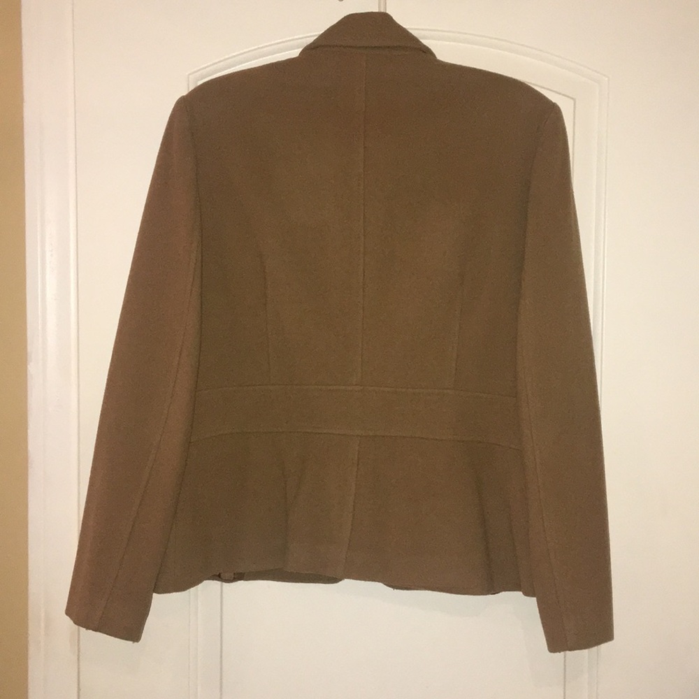 Women’s jacket - Picture 3 of 3
